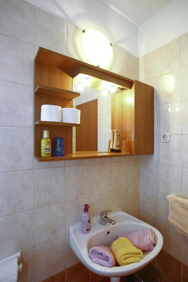 Apartments Vila Ana 塞利讷 外观 照片
