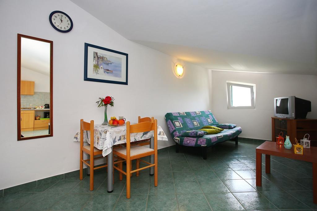 Apartments Vila Ana 塞利讷 外观 照片