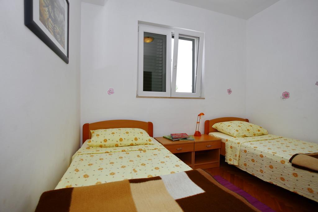 Apartments Vila Ana 塞利讷 外观 照片